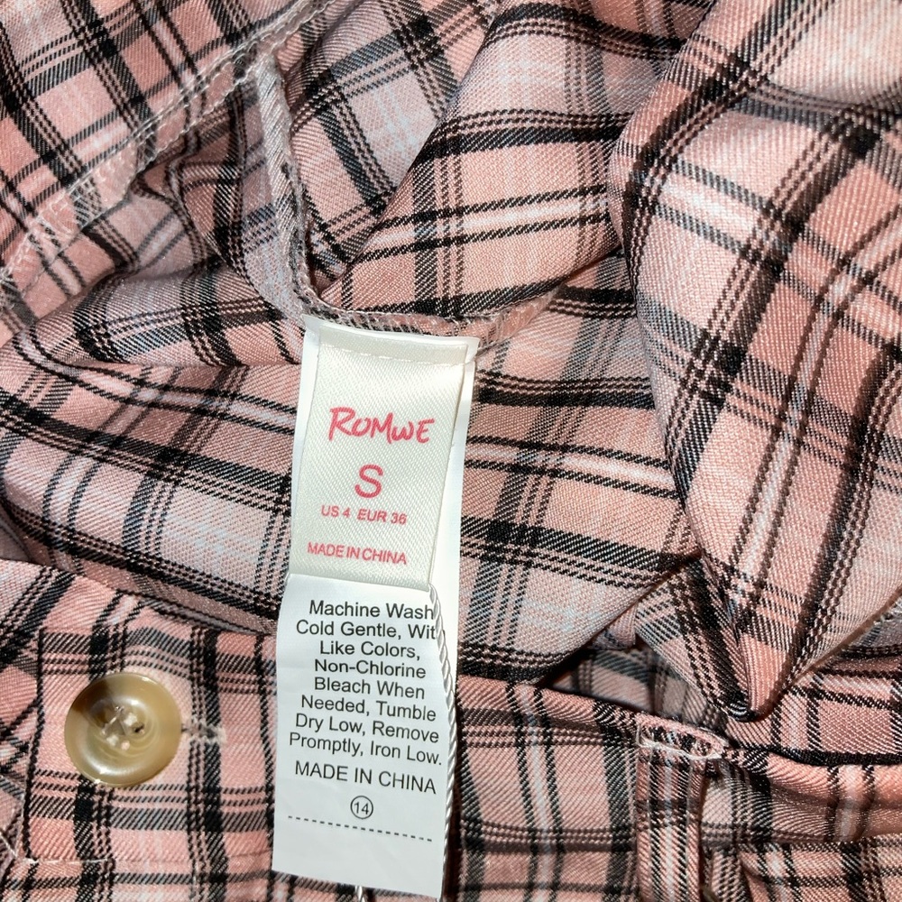 Pink plaid high rise jeans with chain